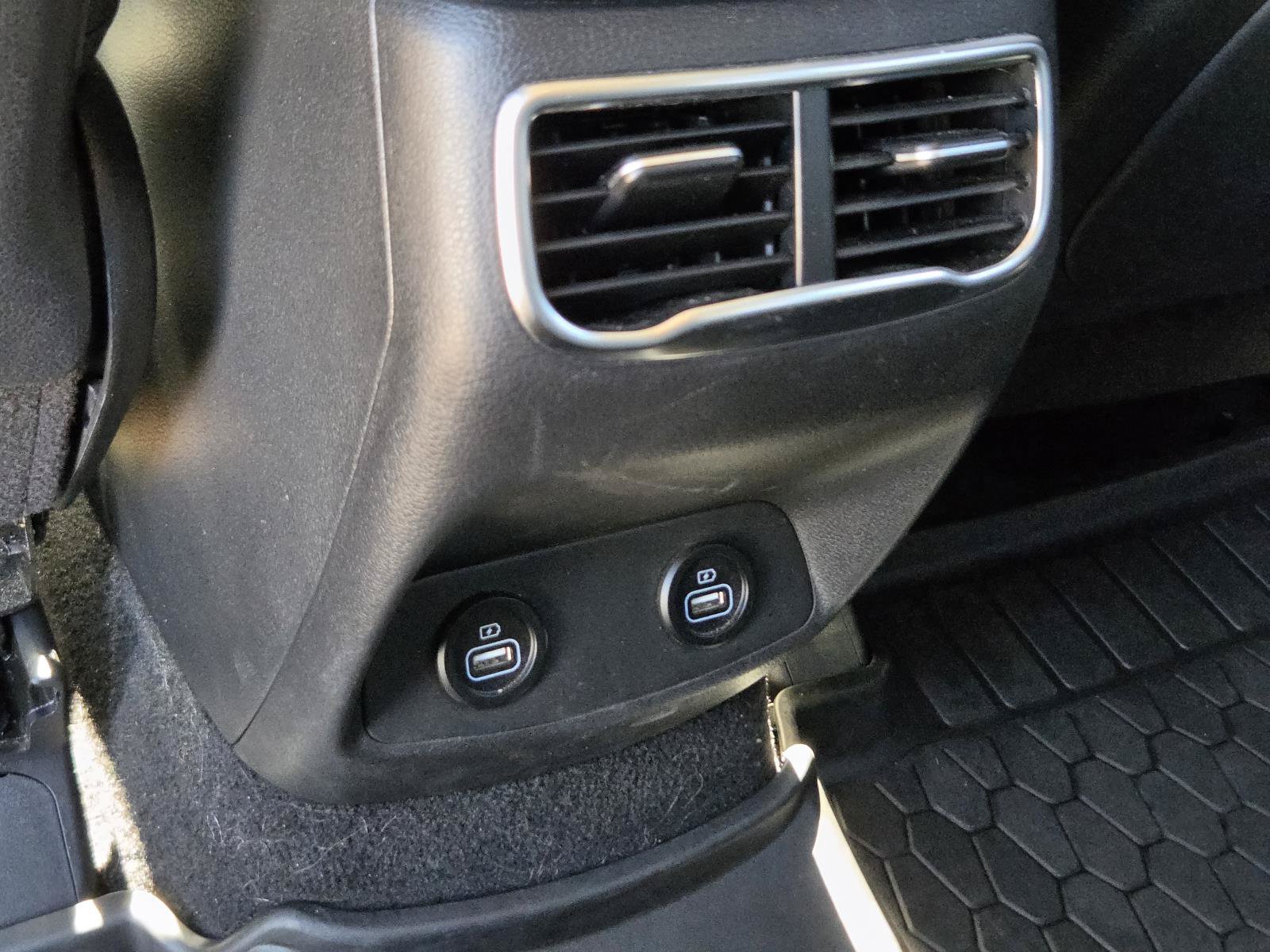Certified 2023 Hyundai Santa Fe SEL FWD image 14