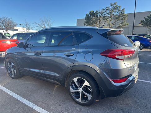 Used 2016 Hyundai Tucson Sport image 4