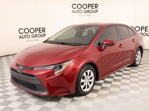 Used 2023 Toyota Corolla LE FWD image 9
