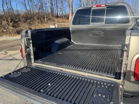 Used 2002 Ford F150 XLT image 5