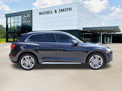 Used 2019 Audi Q5 2.0T Premium Plus w/ Premium Plus Package AWD/4WD image 3