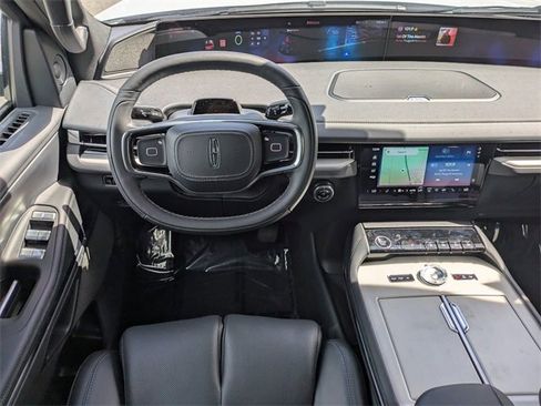 New 2025 Lincoln Navigator Reserve w/ Jet Appearance Package image 15