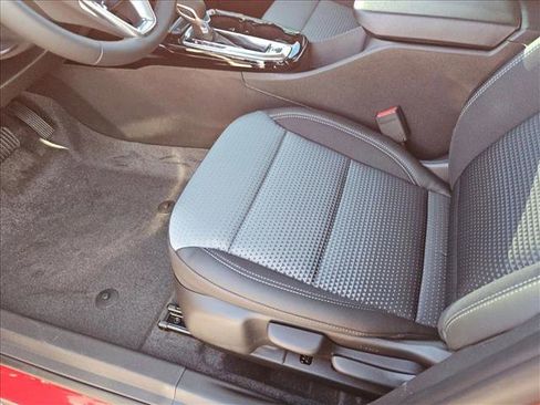 New 2026 Chevrolet Trax LT w/ Driver Confidence Package image 4