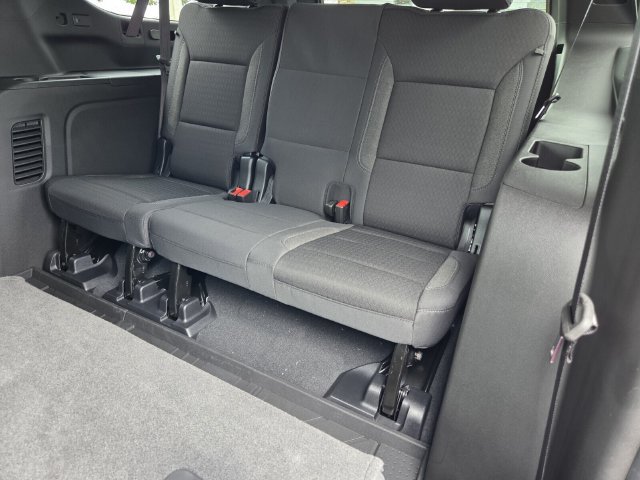 New 2026 Chevrolet Suburban LS w/ LS Custom Edition RWD image 7