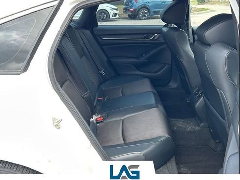 Used 2018 Honda Accord Sport image 4