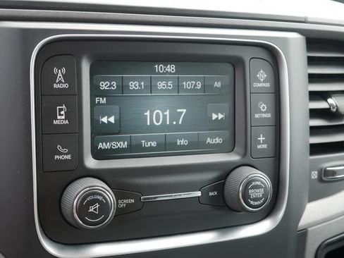 Used 2017 RAM 1500 Express AWD/4WD image 20