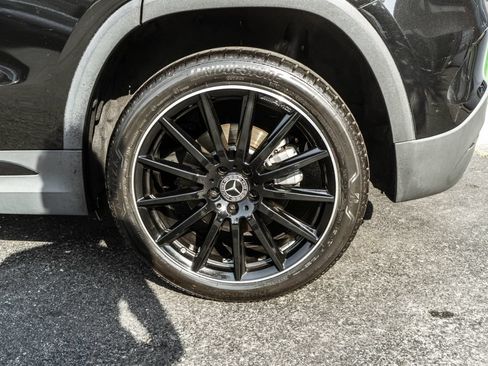 Used 2022 Mercedes-Benz GLA 250 4MATIC image 32
