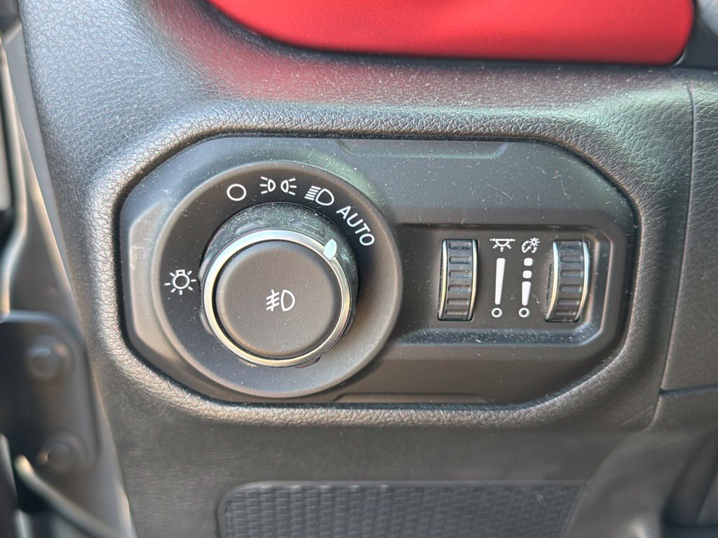 Used 2019 Jeep Wrangler Unlimited Rubicon AWD/4WD image 24