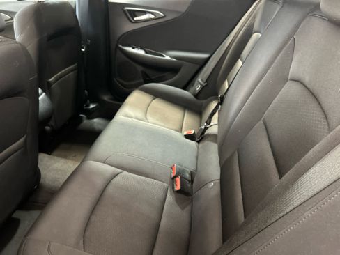 Used 2021 Chevrolet Malibu RS FWD image 5
