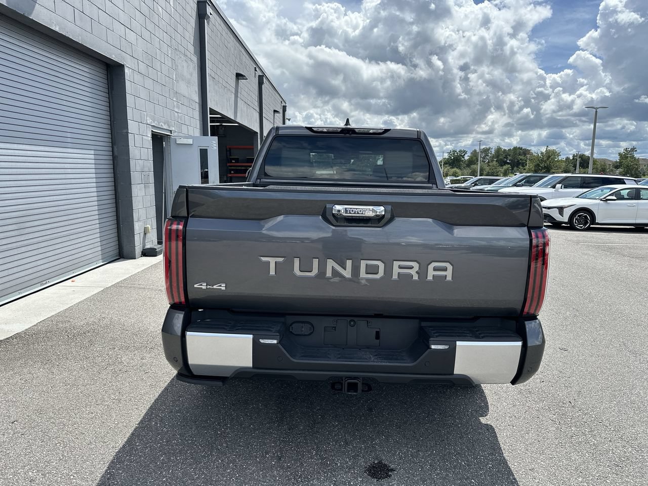 Used 2024 Toyota Tundra Capstone AWD/4WD image 29