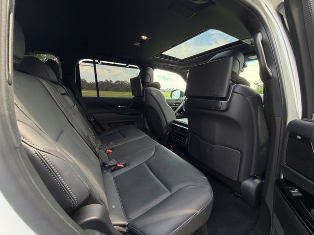 Used 2025 Lexus LX 600 4WD w/ Appearance Package image 29