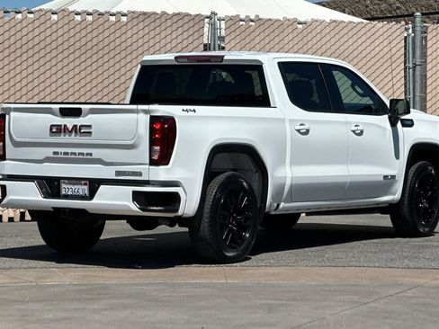 Certified 2026 GMC Sierra 1500 Elevation AWD/4WD image 4