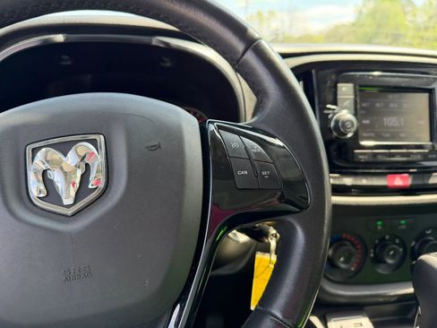 Used 2019 RAM ProMaster City Tradesman SLT image 14