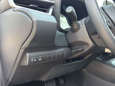 Used 2026 Toyota Corolla LE FWD image 11