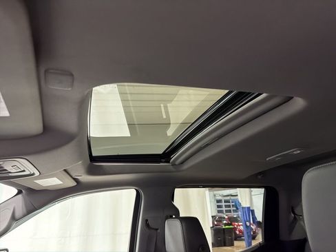 Certified 2022 Chevrolet Silverado 1500 LTZ w/ LTZ Premium Package image 26