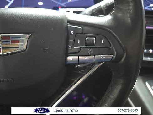 Used 2022 Cadillac Escalade ESV Premium Luxury image 22