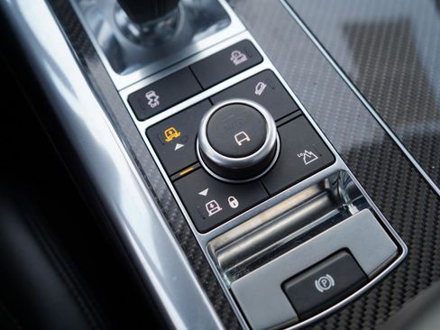 Used 2019 Land Rover Range Rover Sport SVR image 61
