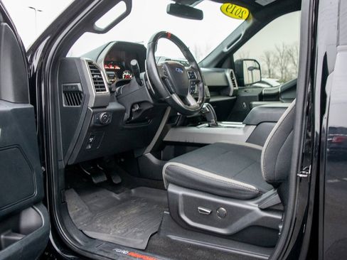 Used 2019 Ford F150 Raptor image 28