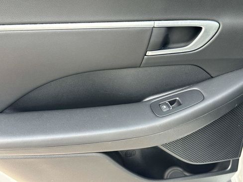Used 2024 Hyundai Sonata SEL FWD image 12