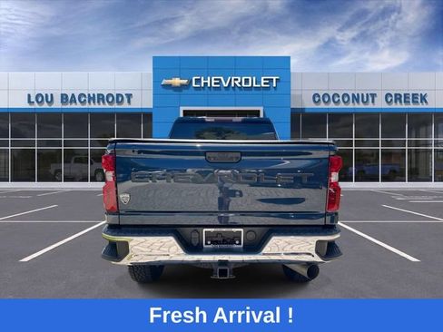 Used 2022 Chevrolet Silverado 2500 LT w/ Convenience Package AWD/4WD image 7