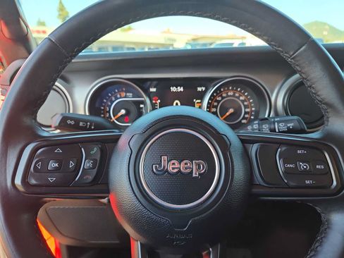 Used 2019 Jeep Wrangler Unlimited Sport S AWD/4WD image 23