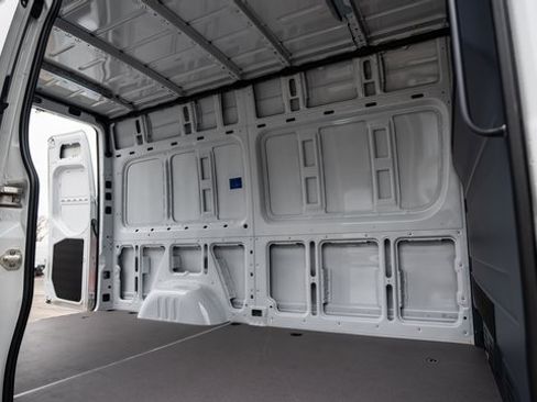 New 2025 Mercedes-Benz Sprinter 2500 image 9