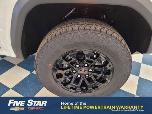 New 2026 GMC Canyon Elevation w/ Convenience Package image 16