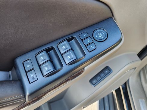 Used 2020 Chevrolet Tahoe LT image 26