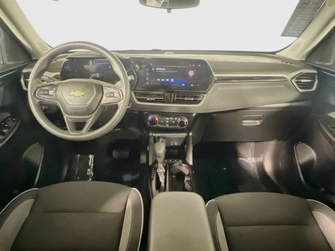 Used 2024 Chevrolet TrailBlazer LT w/ Driver Confidence Package FWD image 28