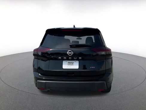 Used 2025 Nissan Rogue SV AWD/4WD image 12