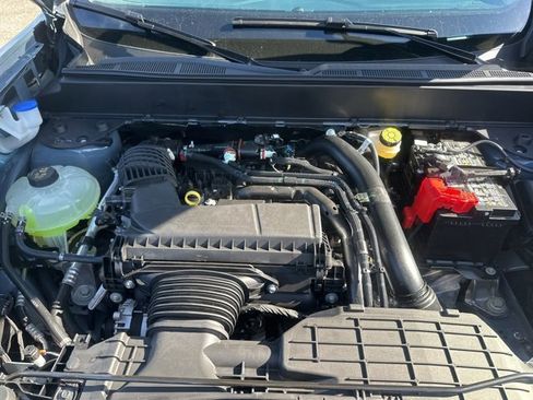 New 2025 Ford Maverick XLT w/ XLT Luxury Package image 34