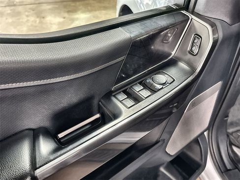 Used 2022 Ford F150 XLT w/ Equipment Group 302A High image 14