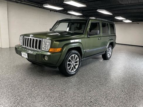 Used 2007 Jeep Commander Sport AWD/4WD image 9