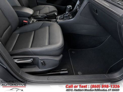 Used 2018 Volkswagen Golf Alltrack SE AWD/4WD image 11