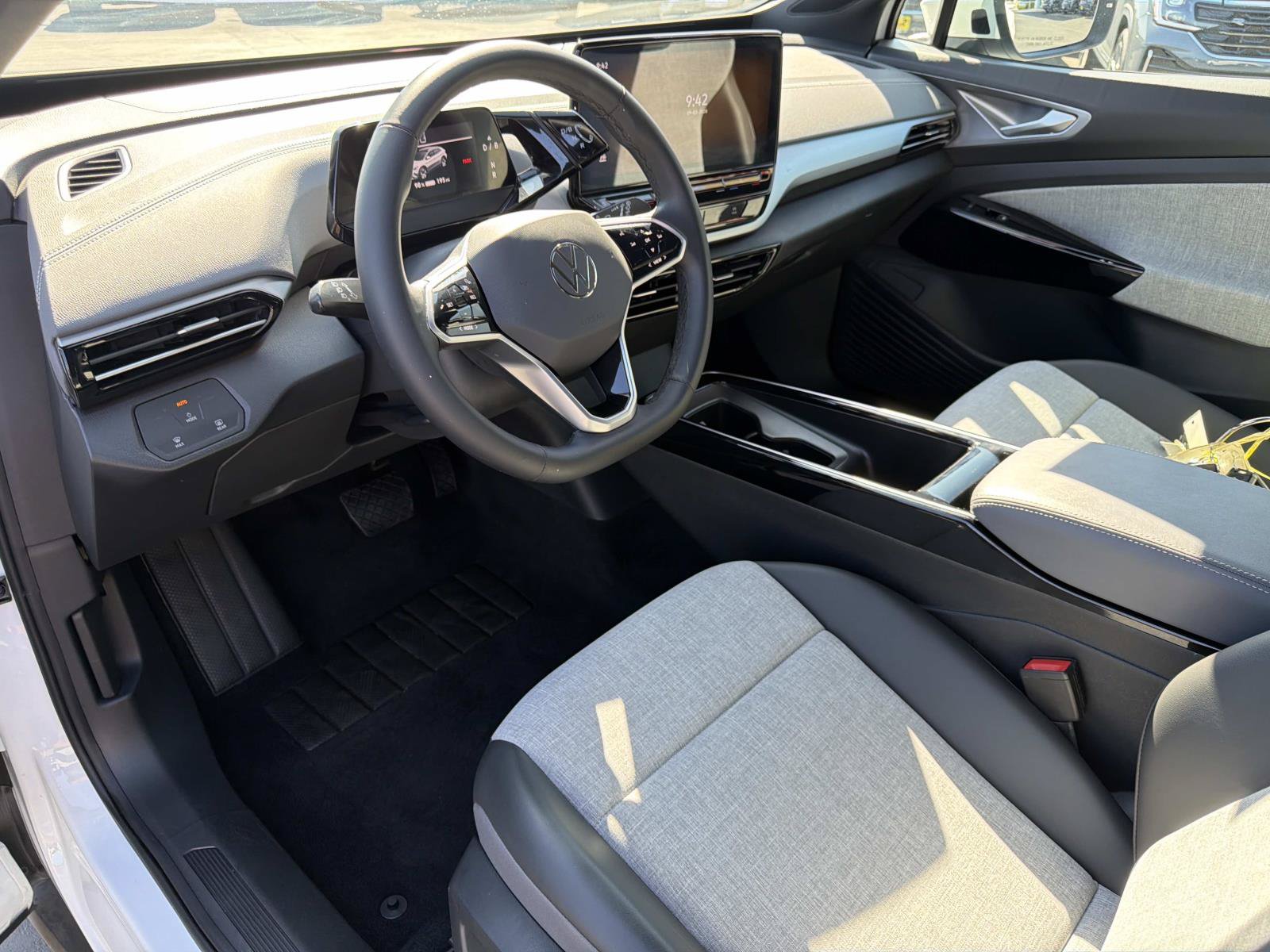 Certified 2024 Volkswagen ID.4 2WD image 14