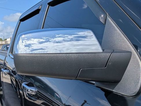 Used 2018 Chevrolet Silverado 1500 High Country RWD image 11