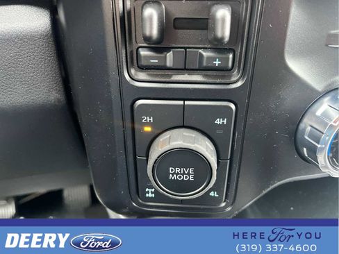 New 2026 Ford F250 Lariat w/ Black Appearance Package image 41