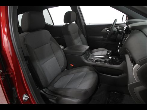 Certified 2023 Chevrolet Traverse LT AWD/4WD image 18