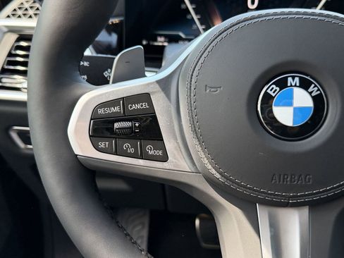 Used 2025 BMW X7 xDrive40i w/ M Sport Package image 13