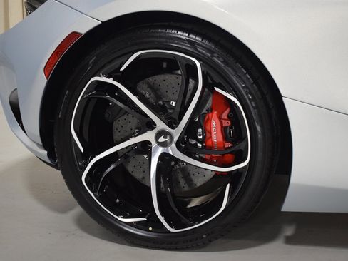 New 2025 McLaren 750S Spider image 17