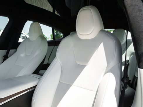 Used 2023 Tesla Model S AWD/4WD image 16