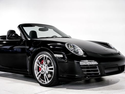 Used 2011 Porsche 911 Carrera 4S image 40