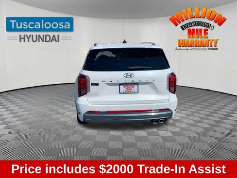 Used 2025 Hyundai Palisade Calligraphy FWD image 7