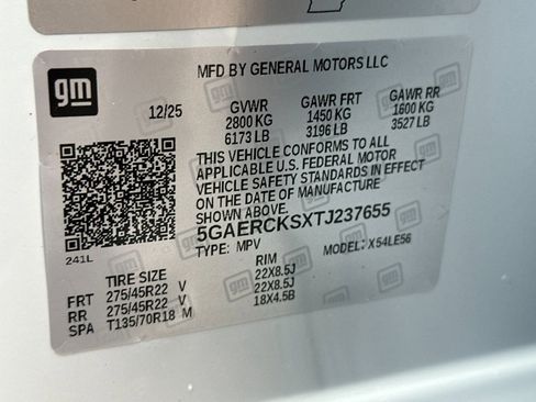 New 2026 Buick Enclave Avenir w/ Super Cruise Package FWD image 29