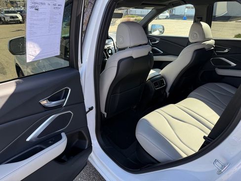 Certified 2025 Acura RDX Base image 15