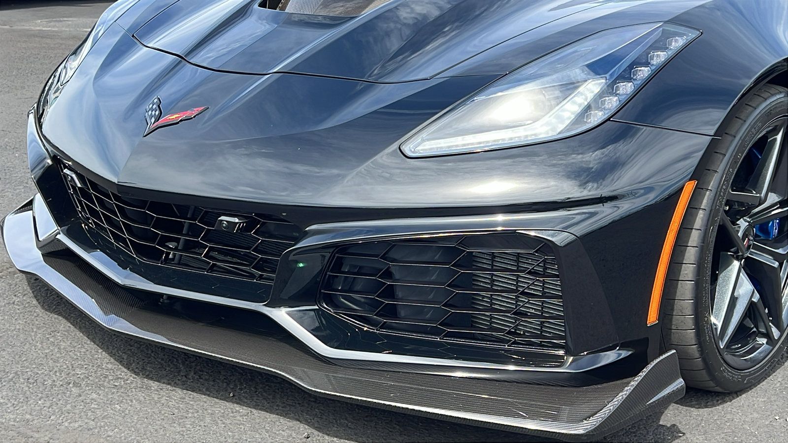 Used 2019 Chevrolet Corvette ZR1 RWD image 9