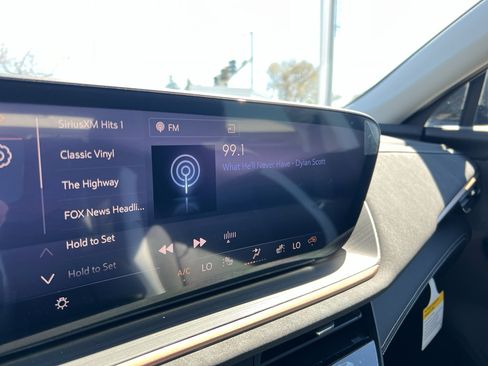 New 2026 Buick Envision Sport Touring image 28