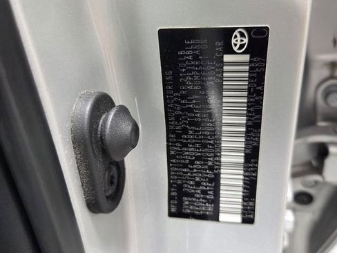 Used 2023 Toyota Corolla LE FWD image 17