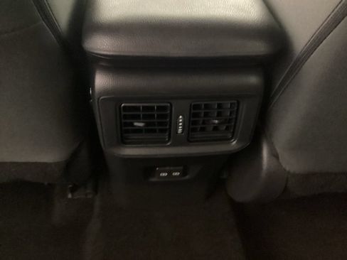 Used 2024 Toyota RAV4 XLE AWD/4WD image 33