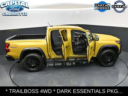 Used 2024 Chevrolet Colorado Trail Boss w/ LPO, Dark Essentials Package AWD/4WD image 31